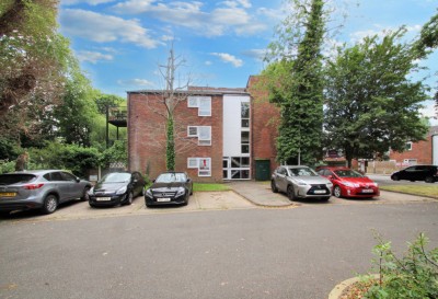 View Full Details for Braybourne Close, Uxbridge, Greater London