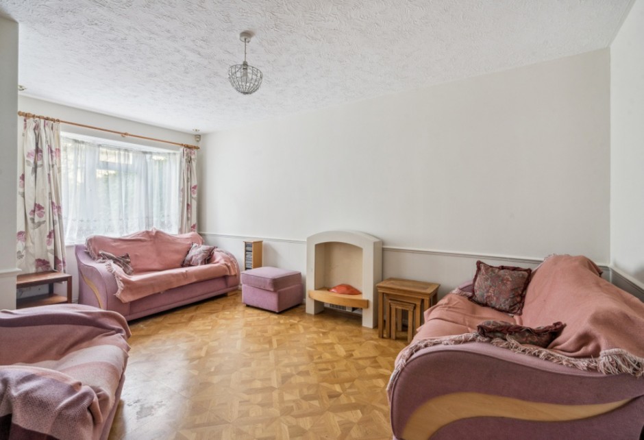 Chiltern Court, Widmore Road, Uxbridge - Photo 15