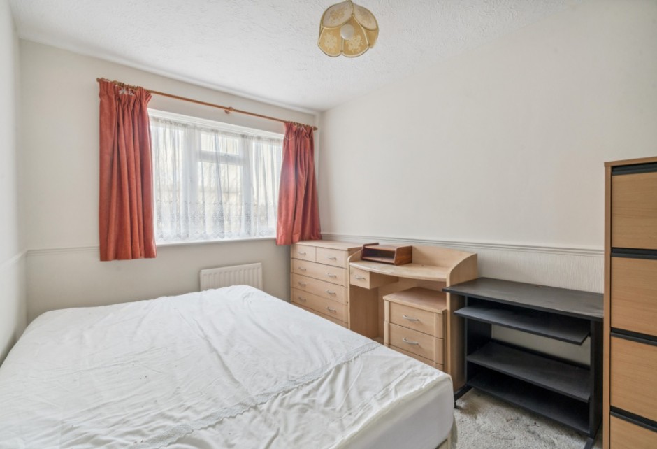 Chiltern Court, Widmore Road, Uxbridge - Photo 8