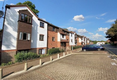 Pages Lane, Uxbridge, Middlesex, NoCounty