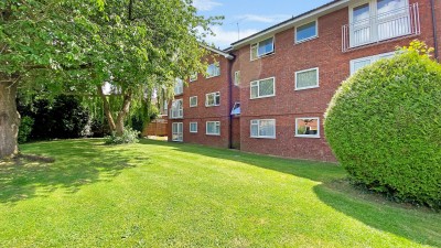 Bawtree Road, Uxbridge, UB8
